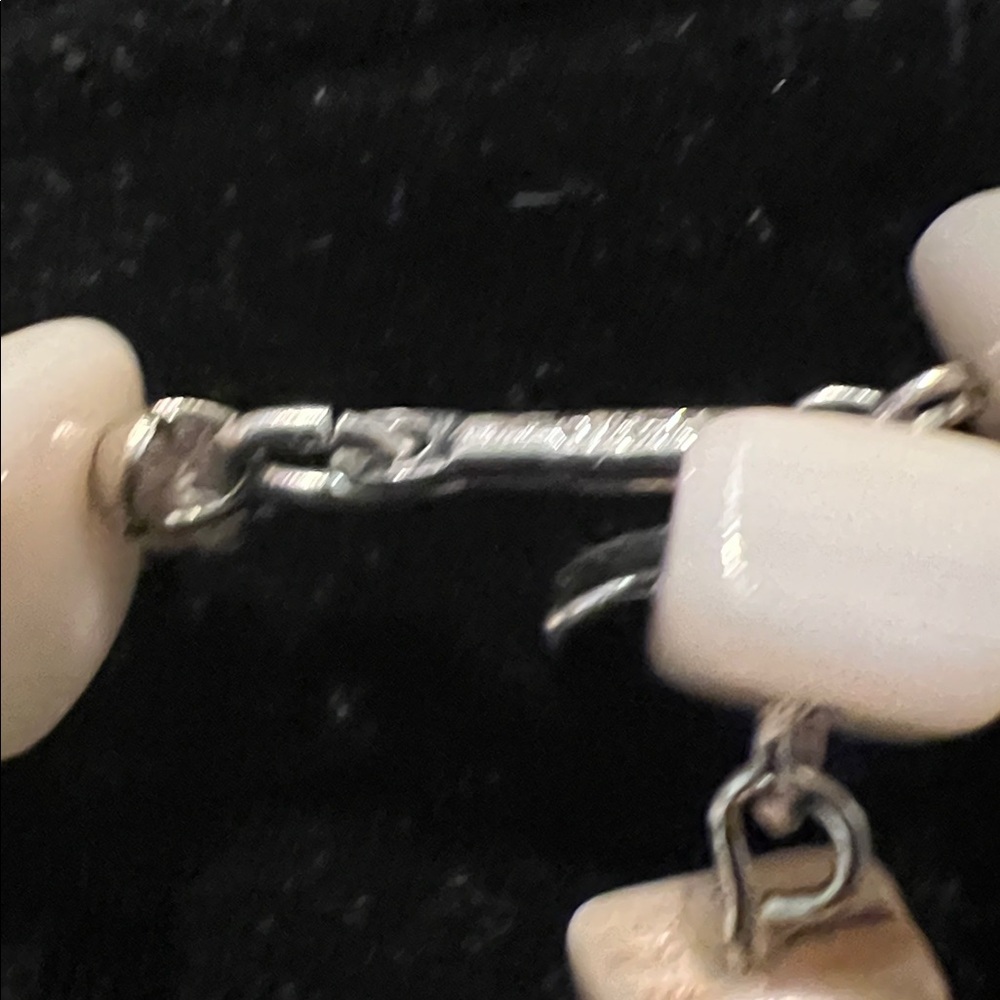 Elegant Cream Polished Stone Beaded Necklace - Picture 6 of 8